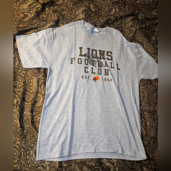 B.C Lions Football T-shirt 🩶🧡 - Picture 1 of 4